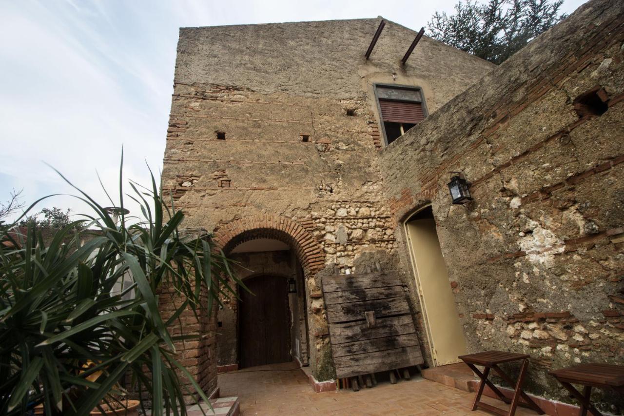 La Locanda D'Arte Santo Stefano di Camastra Exterior photo